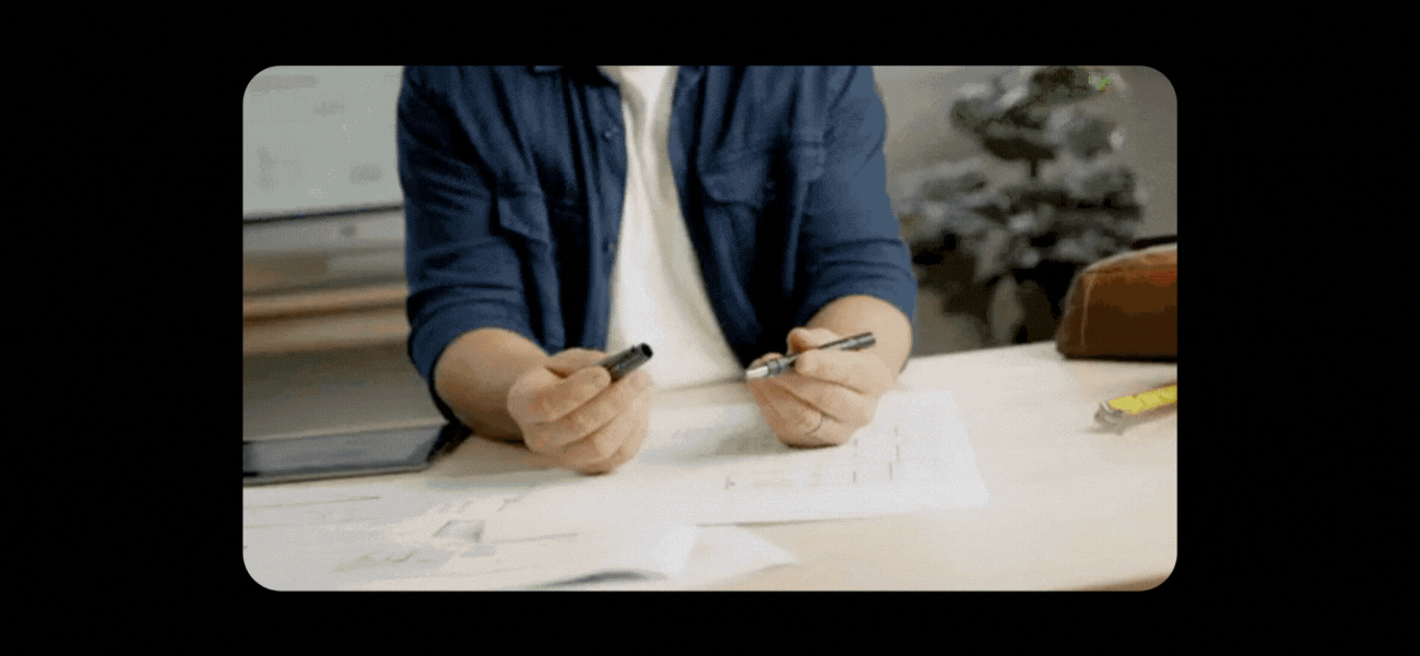 Shows Stylus and Magnet in use